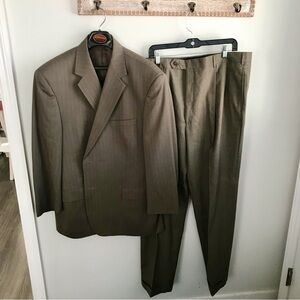 100% Wool Suit 46R 40x32 Versini Beige Brown Pinstripe 2 Piece Blazer Pants